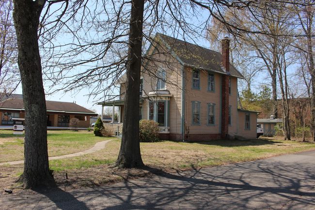 107 Whiting St, Home with 0 bedrooms, 2 bathrooms and null parking in Plainville CT | Image 6