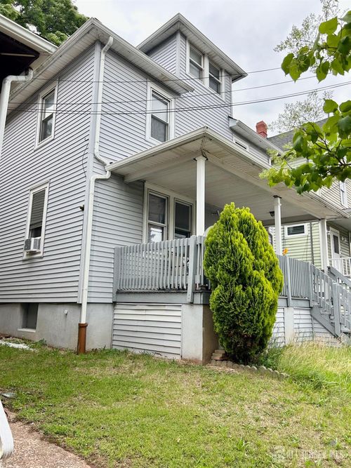 45 Duke St, New Brunswick, NJ, 08901-1738 | Card Image