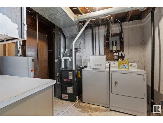 4812 45 Ave, Home with 10 bedrooms, 2 bathrooms and null parking in Evansburg AB | Image 18