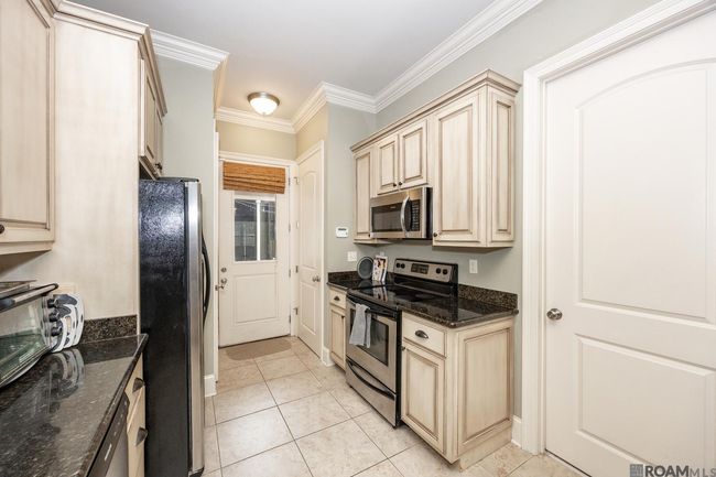APT-206 - 4637 Burbank Dr, Condo with 3 bedrooms, 3 bathrooms and null parking in Baton Rouge LA | Image 9