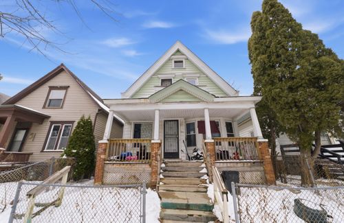 2813 N 21st St, Milwaukee, WI, 53206-1608 | Card Image