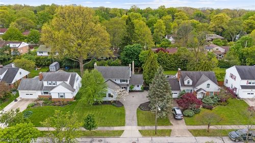 23706 Wimbledon Rd, Shaker Heights, OH, 44122-3148 | Card Image