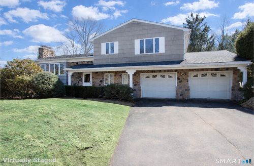 20 Smoke Hill Dr, New Fairfield, CT, 06812-2657 | Card Image