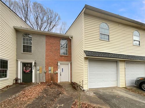 682 Coventry Township Ln, marietta, GA, 30062-3200 | Card Image