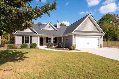 152 Belmont Hills Court, House other with 3 bedrooms, 2 bathrooms and null parking in Dallas GA | Image 2