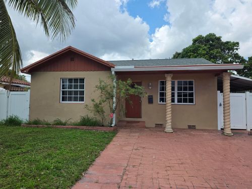 905 S F St, Lake Worth Beach, FL, 33460-4833 | Card Image