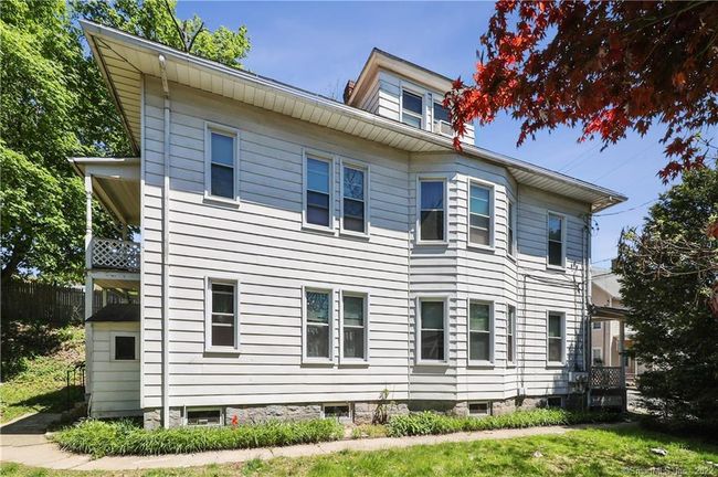 19 5 Th St, Home with 5 bedrooms, 3 bathrooms and null parking in Ansonia CT | Image 36