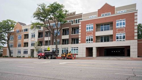 apt-205-1202 Waukegan Rd, Glenview, IL, 60025-3071 | Card Image