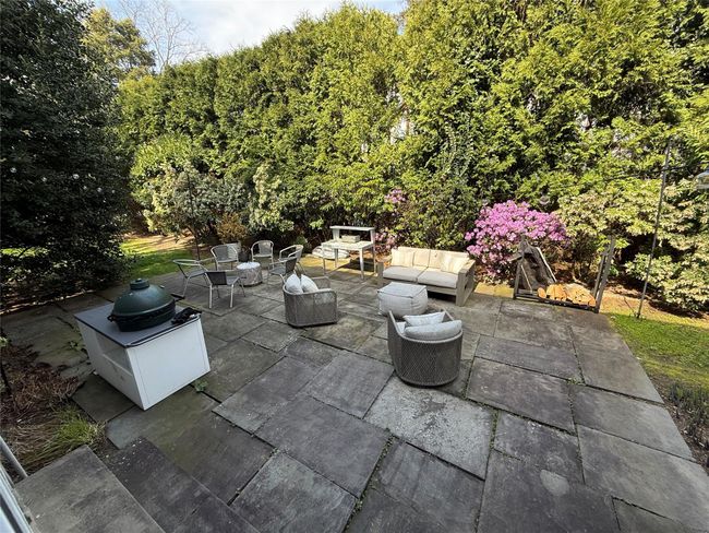 Back Patio | Image 27