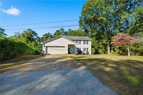 303 Edgewater Dr, Anderson, SC, 29626-5105 | Card Image