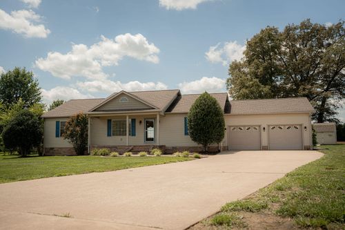 546 Smiths Ln, Mayfield, KY, 42066-7660 | Card Image