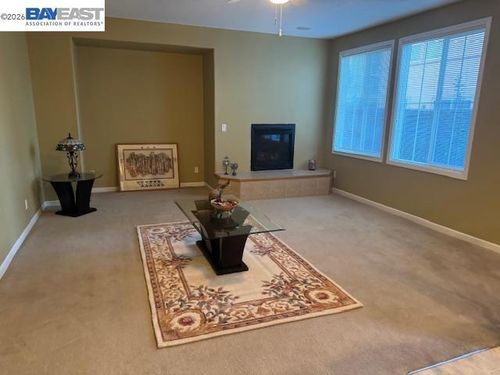 9348 Vintner Cir, Patterson, CA, 95363-8901 | Card Image