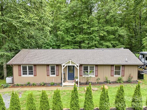 313 Walker Rd, Waynesville, NC, 28786-9761 | Card Image