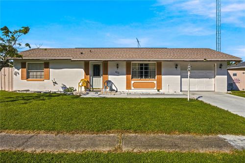 402 Marion Oaks Dr, OCALA, FL, 34473-2609 | Card Image