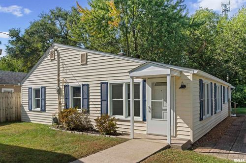 1501 43rd St, Moline, IL, 61265-3526 | Card Image