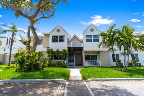 1-17580 Nw 67th Pl, Hialeah, FL, 33015-5812 | Card Image