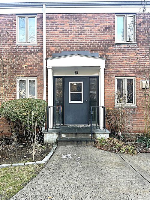 apt-b-70 Lawrence Ct, White Plains, NY, 10603-1513 | Card Image