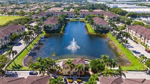 1-8999 Nw 107th Ct, Doral, FL, 33178-2132 | Card Image