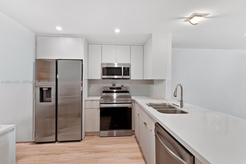 109-3750 Ne 170th St, North Miami Beach, FL, 33160-3141 | Card Image