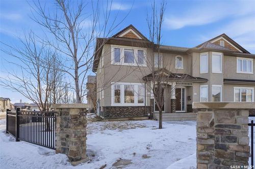 241-245 Ashworth Cres, Saskatoon, SK, S7T0P2 | Card Image