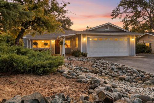 18177 Lake Forest Dr, Penn Valley, CA, 95946-8823 | Card Image