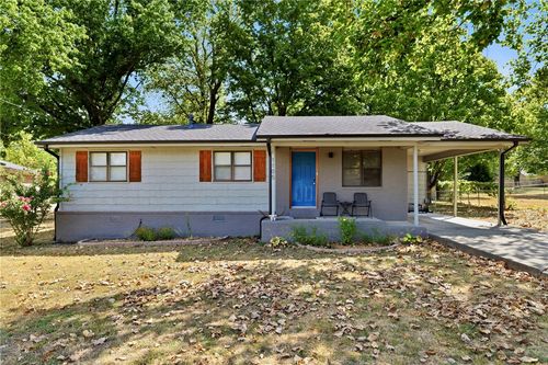 1105 Royal Dr, Bentonville, AR, 72712-6447 | Card Image