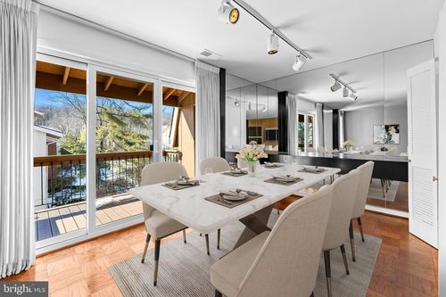 4e-4 Cross Keys Road, BALTIMORE, MD, 21210 | Card Image