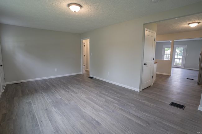 1109 E 6 Th St, House other with 3 bedrooms, 1 bathrooms and null parking in Fowler IN | Image 5