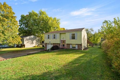 1573 Haine School Rd, Cranberry Township, PA, 16066-7407 | Card Image