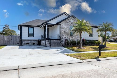 2013 Congressman Hebert Dr, Chalmette, LA, 70043-4468 | Card Image