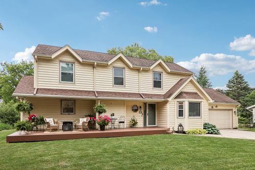 W61N840 Arbor Dr, Cedarburg, WI, 53012 | Card Image
