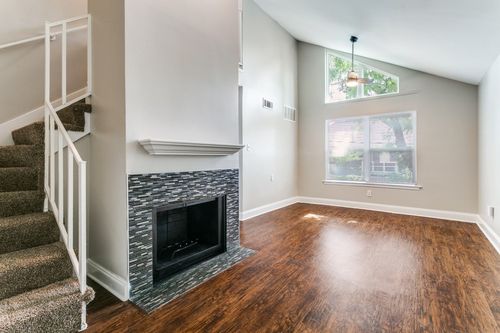 206-4023 N Hall Street, Dallas, TX, 75219 | Card Image