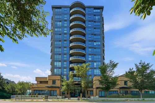 1802 - 303 13 Avenue Sw, Condo with 2 bedrooms, 2 bathrooms and 1 parking in Calgary AB | Card Image