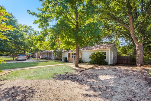 1822 Scripture St, Denton, TX, 76201-3813 | Card Image