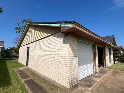 7314 Nightingale Circle, House other with 3 bedrooms, 2 bathrooms and null parking in Texas City TX | Image 3