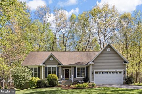 11113 Piney Forest Dr, BUMPASS, VA, 23024-9336 | Card Image
