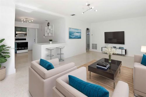 39 Se 13th Ter, Dania Beach, FL, 33004-4330 | Card Image