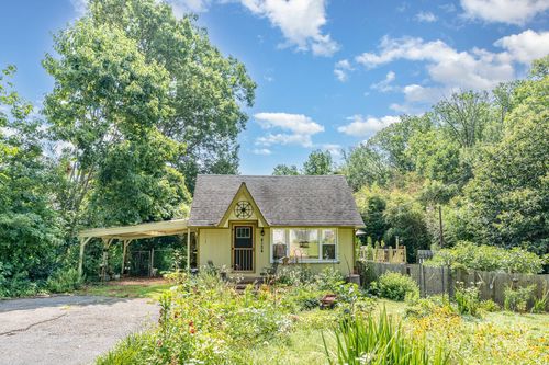 4124 Oakwood Rd, Charlotte, NC, 28269-4165 | Card Image