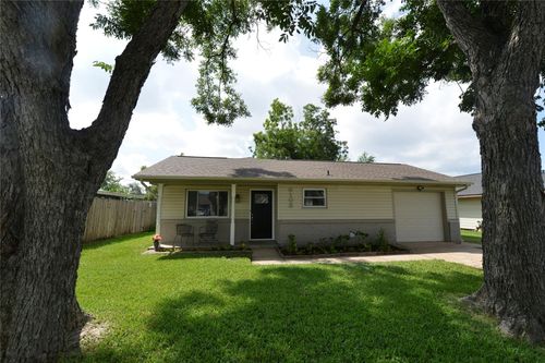6103 Berendo St, Houston, TX, 77092-5018 | Card Image