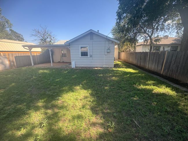 4814 36 Th St, House other with 2 bedrooms, 2 bathrooms and null parking in Lubbock TX | Image 12