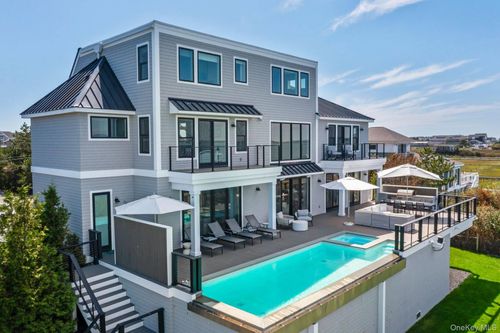 20 Cove Ln, Westhampton Beach, NY, 11978-2924 | Card Image