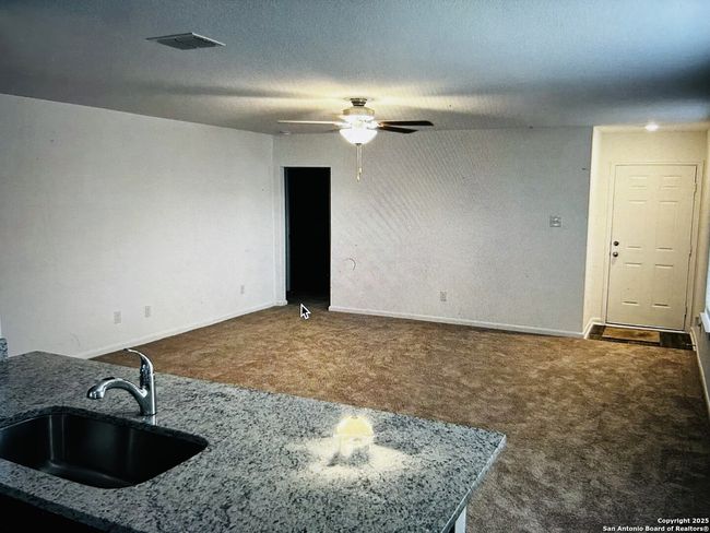 10930 Chatham Ct, House other with 3 bedrooms, 2 bathrooms and null parking in Converse TX | Image 4