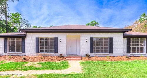 303 Kiowa Dr, Madison, MS, 39110-8885 | Card Image