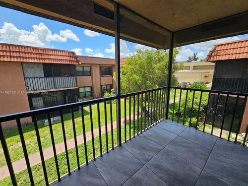 apt-21-6580 W 27th Ct, Hialeah, FL, 33016-2868 | Card Image