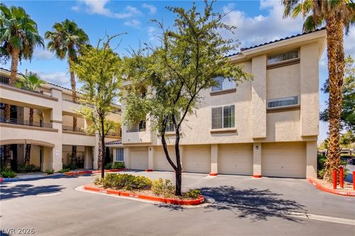 307-7111 S Durango Dr, Las Vegas, NV, 89113-2049 | Card Image