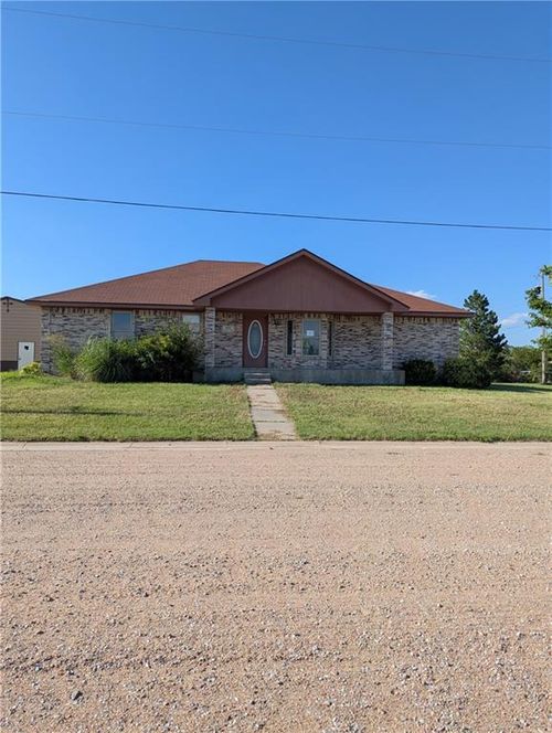 402 E 8th Ave, Fowler, KS, 67844-4421 | Card Image