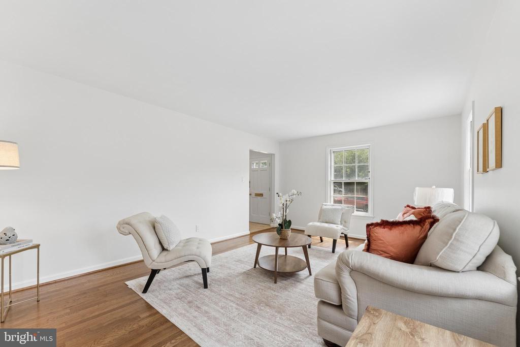 Residential in KENSINGTON 5