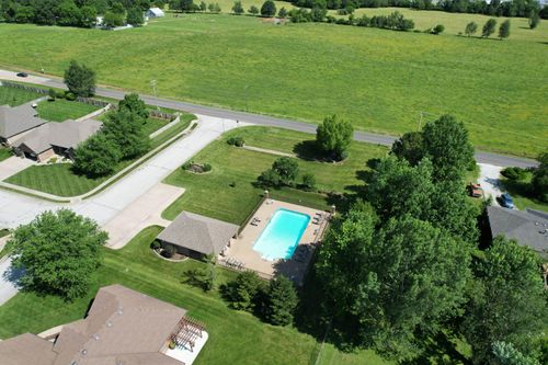 710 Cascades Dr, Nixa, MO, 65714-7613 | Card Image