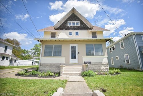 112 Prospect St, Lodi, OH, 44254-1430 | Card Image