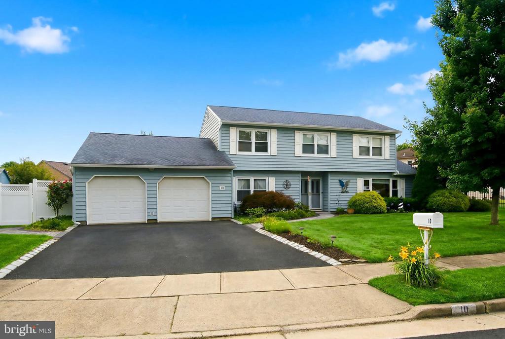 Residential in MONROE TOWNSHIP